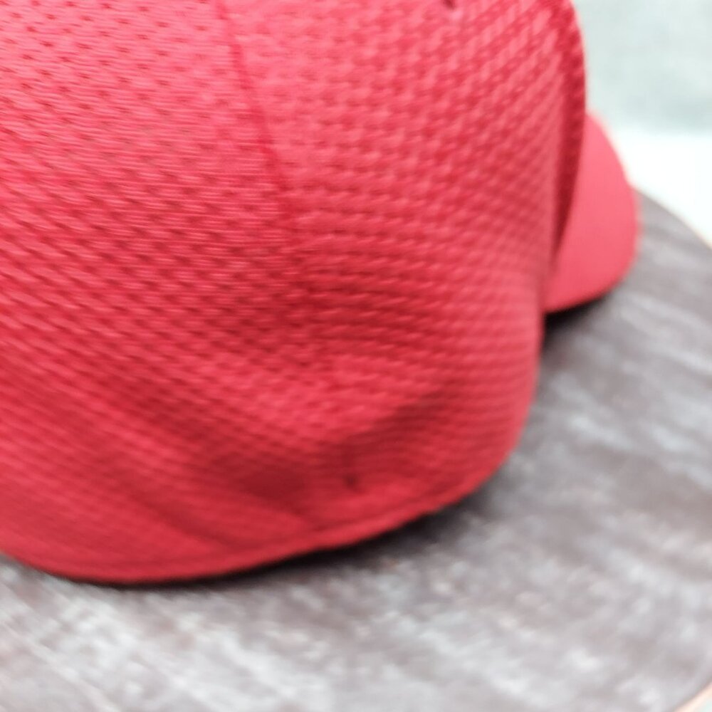 Adidas Red Trefoil Logo Baseball Cap With Breathable Mesh Design L/XL - Picture 8 of 14